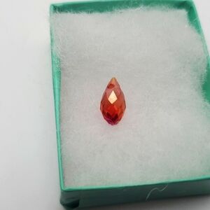 Crimson crystal‎ faceted charm bead